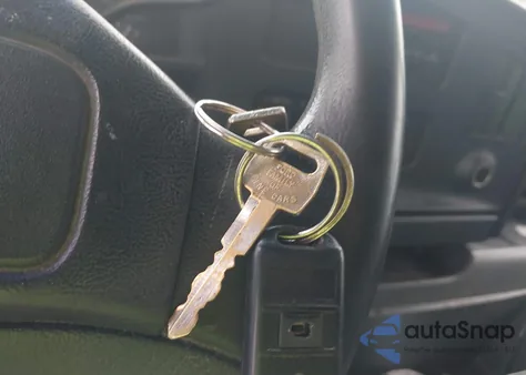 1993 Ford Econoline E350 Van from USA, damaged, VIN 1FTJE34H2PHA67802